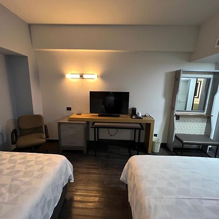 Holiday Inn Uruapan By Ihg מראה חיצוני תמונה