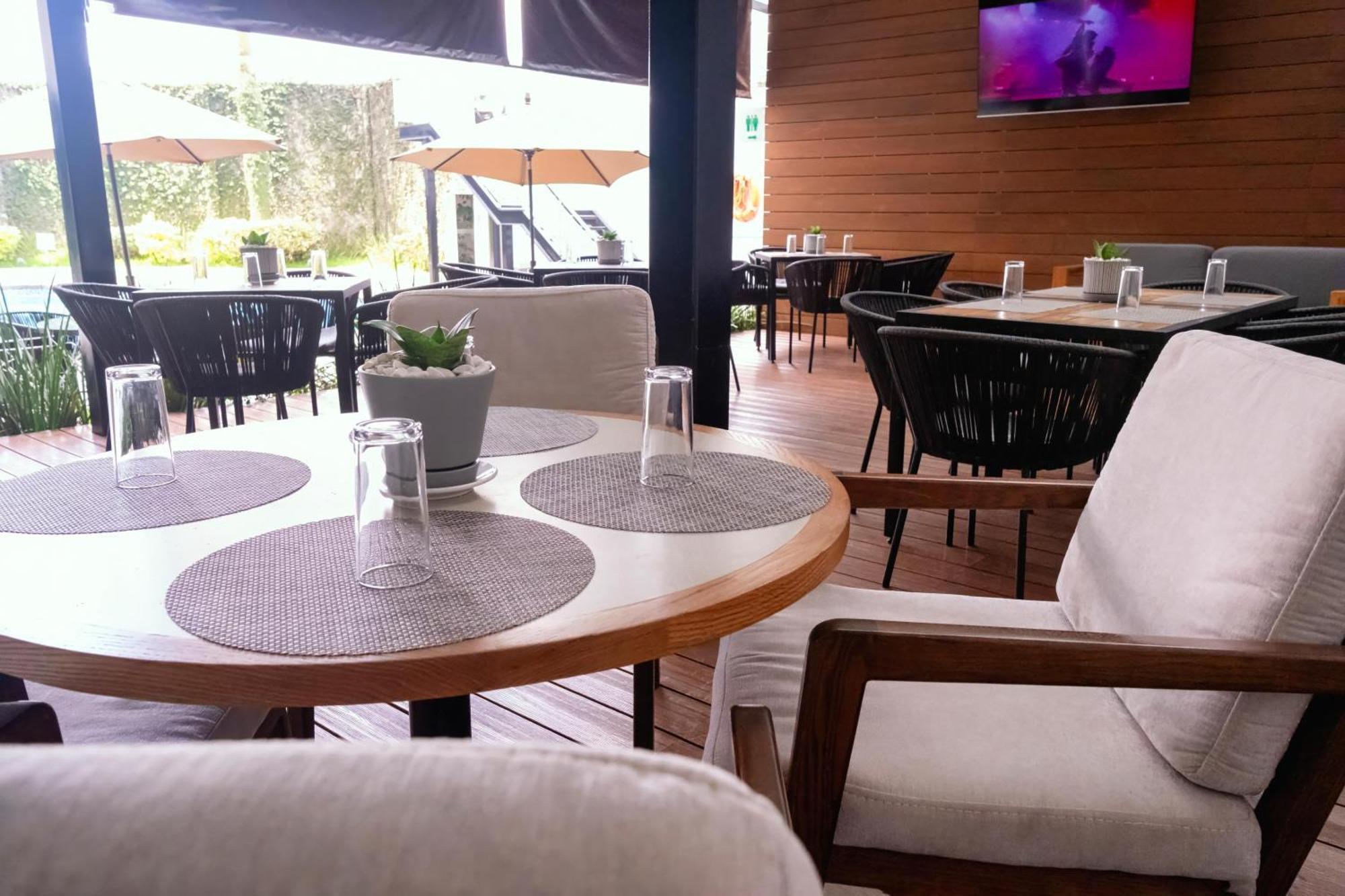 Holiday Inn Uruapan By Ihg מראה חיצוני תמונה